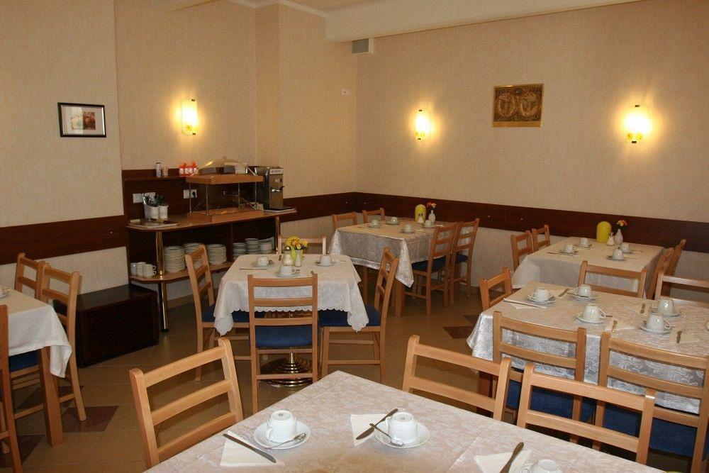 Hotel Terminus Wien Exteriör bild