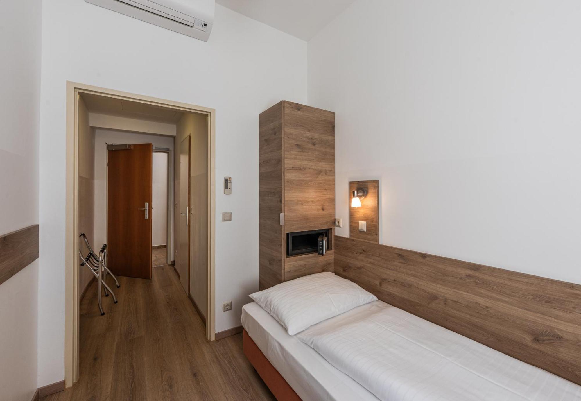 Hotel Terminus Wien Exteriör bild