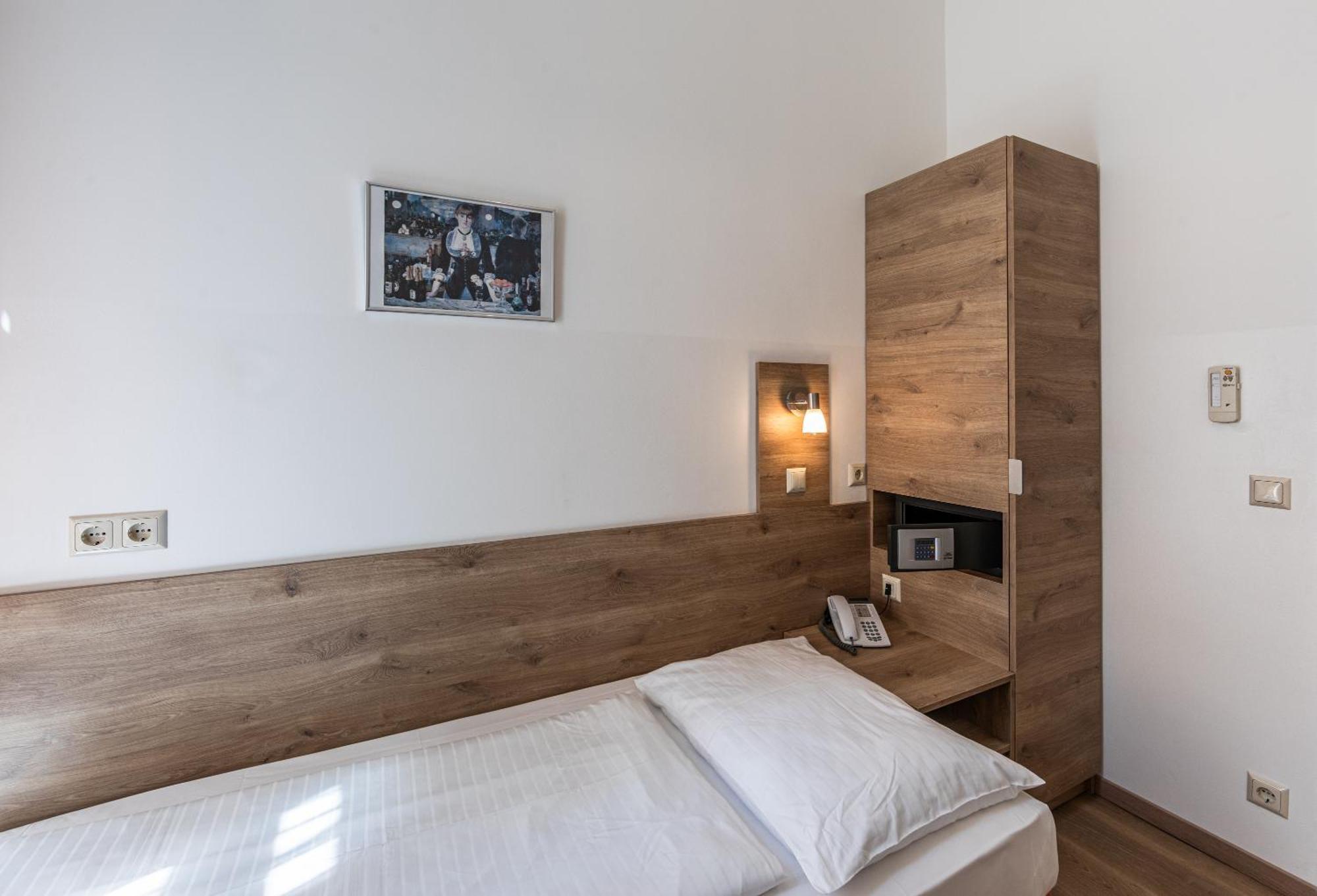Hotel Terminus Wien Exteriör bild